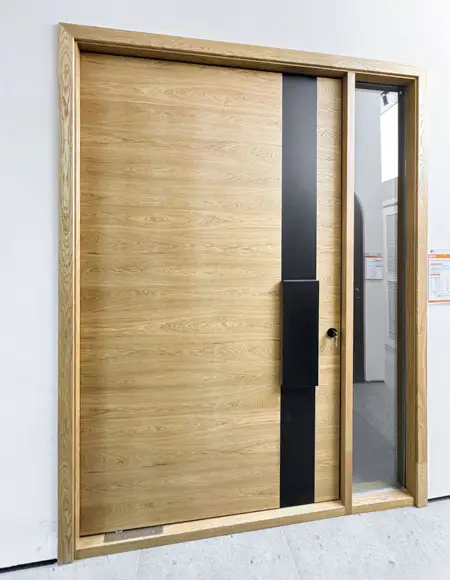 Wooden-pivot-door-with-sidelights